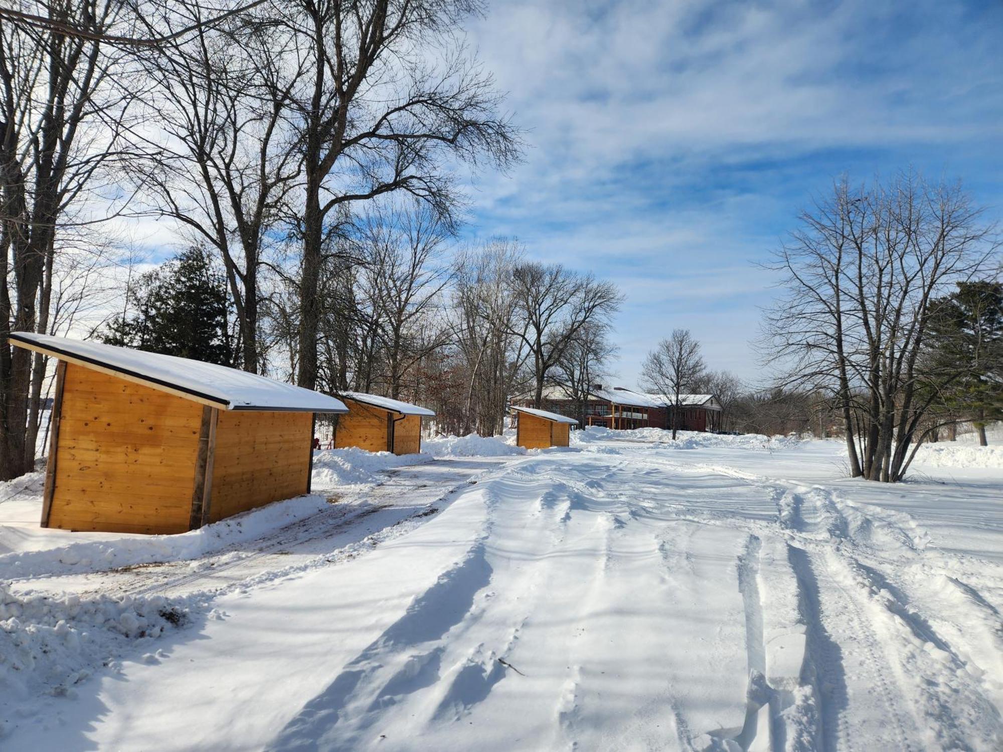 Stoco Lake Lodge Tweed エクステリア 写真