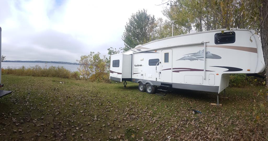 Stoco Lake Lodge Tweed エクステリア 写真